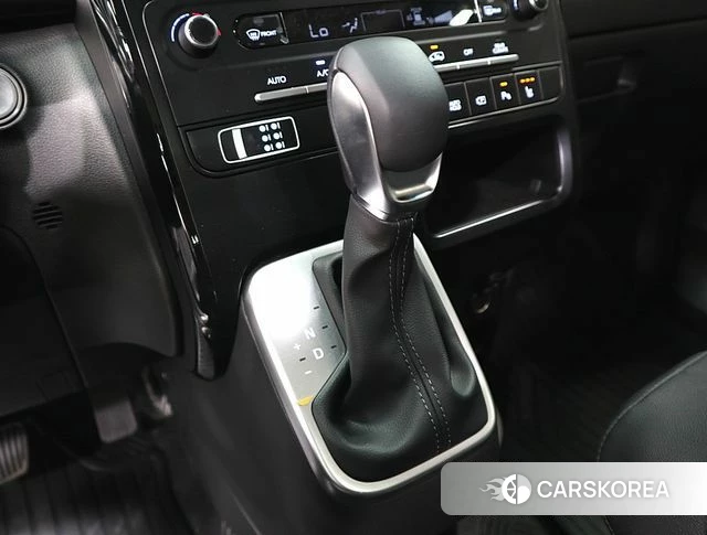 Hyundai The New Staria 2026 Серебристо-серый из Кореи, фото 6