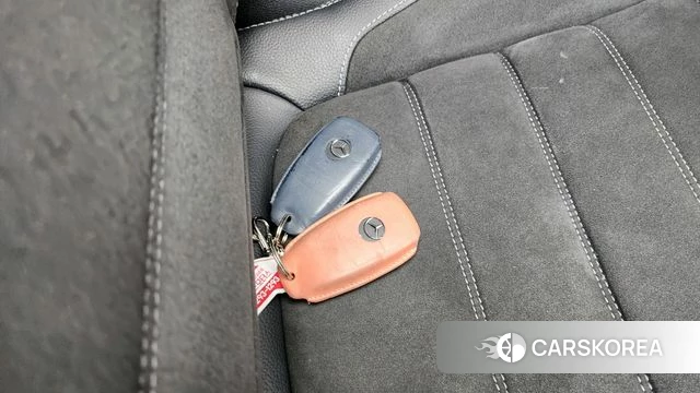 Mercedes-Benz C-Class W205 2022 Белый из Кореи, фото 6