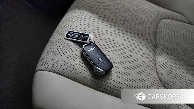 Kia Carnival 4th generation 2023 Белый из Кореи, фото 6