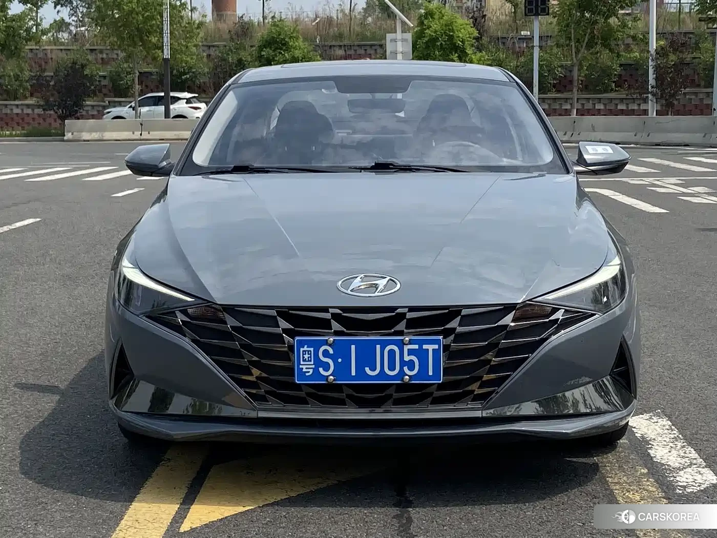 Hyundai Elantra 2022 Silver/gray из Китая, фото 6