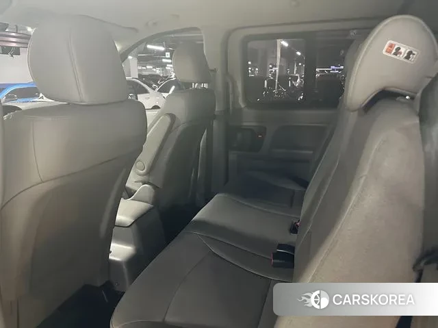 Hyundai The New Grand Starex 2018 Серебристо-серый из Кореи, фото 6