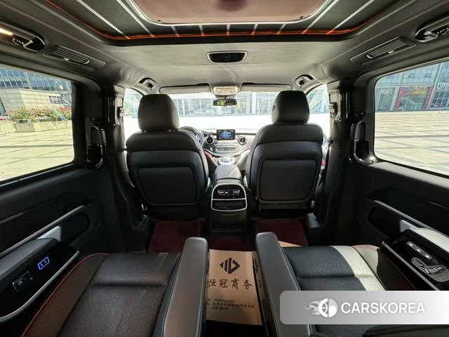 Mercedes-Benz V-class (overseas) 2023 Черный из Китая, фото 6