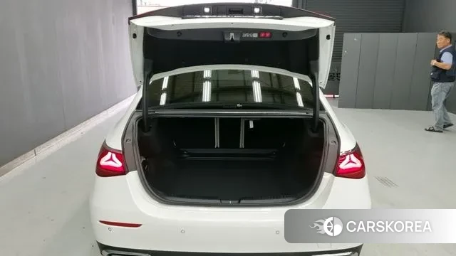 Mercedes-Benz E-Class W213 2025 Белый из Кореи, фото 6