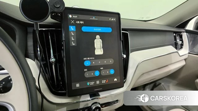 Volvo XC60 second Generation 2025 Белый из Кореи, фото 6