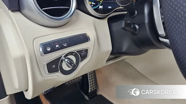 Mercedes-Benz C-Class W205 2021 Белый из Кореи, фото 6