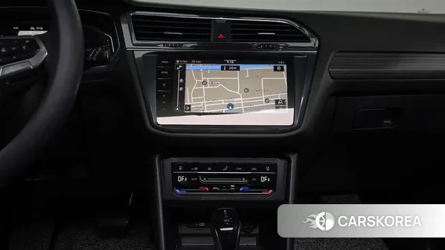 Volkswagen Tiguan Allspace 2023 Синий из Кореи, фото 6