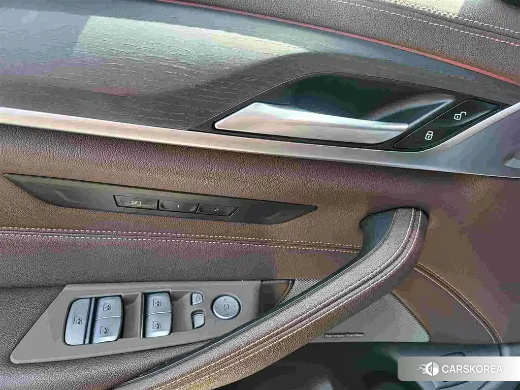 BMW 5 series 2023 Черный из Китая, фото 6