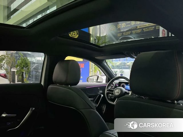 Mercedes-Benz Class A 2023 Белый из Китая, фото 6