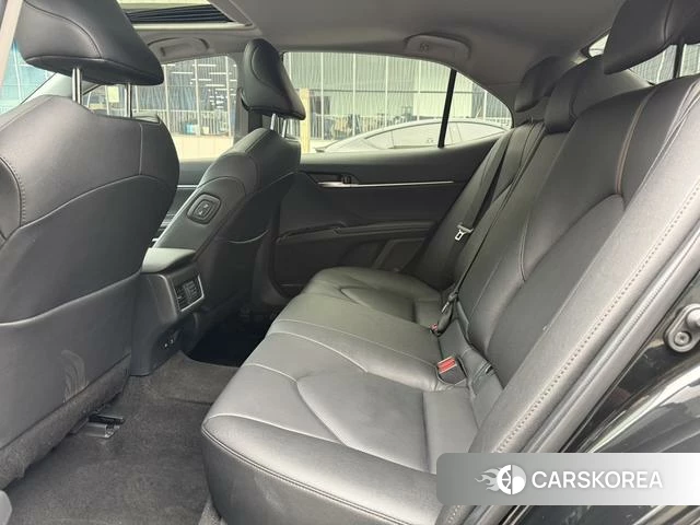 Toyota Camry 2023 Черный из Китая, фото 6