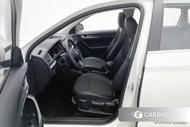 Skoda Komick 2021 Белый из Китая, фото 6