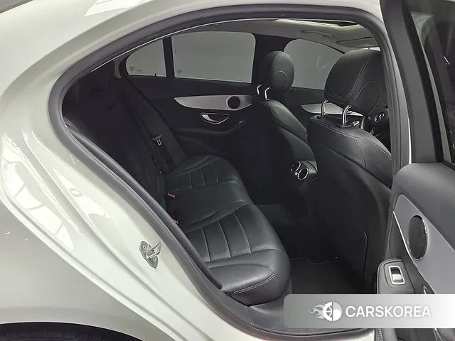 Mercedes-Benz C-Class W205 2018 Белый из Кореи, фото 6