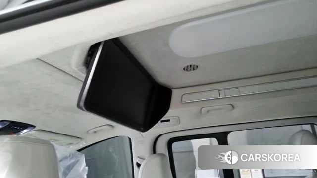Hyundai Staria 2023 Белый из Кореи, фото 6