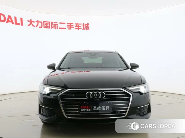 Audi A6L 2021 Черный из Китая, фото 6