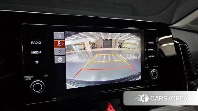 Kia Sportage 5th Generation 2022 Белый из Кореи, фото 6