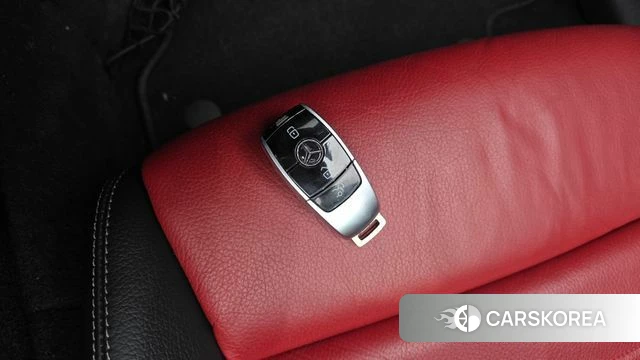 Mercedes-Benz E-Class W213 2018 Синий из Кореи, фото 6