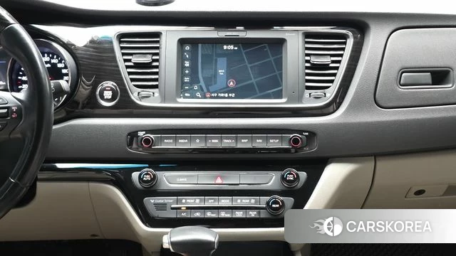 Kia The New Carnival 2019 Белый из Кореи, фото 6