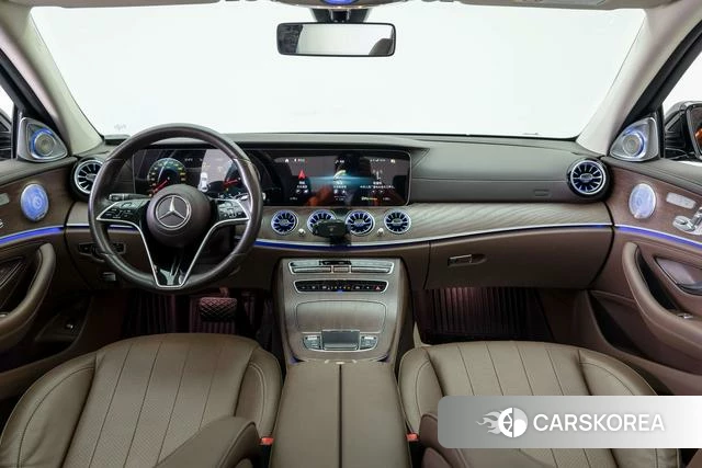 Mercedes-Benz E-class 2023 Черный из Китая, фото 6