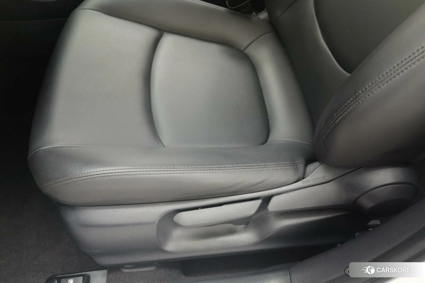 Toyota Corolla 2021 Белый из Китая, фото 6