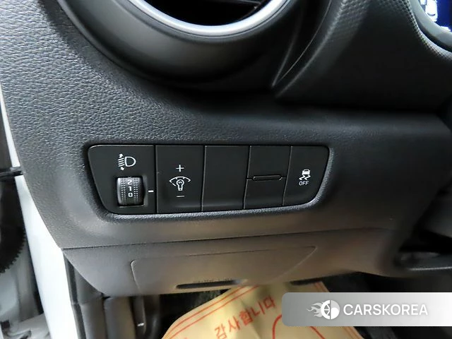 Hyundai Kona 2018 Белый из Кореи, фото 6