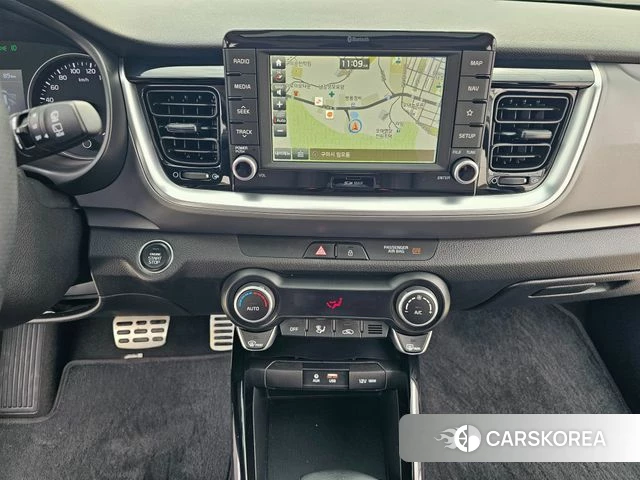 Kia Stonic 2018 Белый из Кореи, фото 6