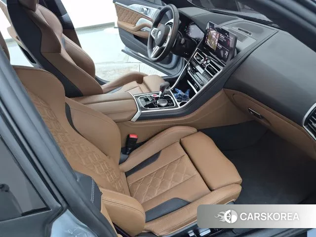 BMW M8 (G15) 2024 Серебристо-серый из Кореи, фото 6