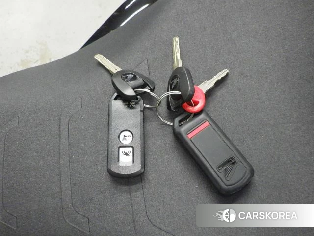 Проданный Honda X-ADV 750 id 4199755 из Японии, фото 2