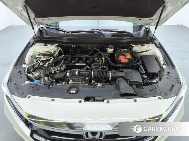 Honda Accord 2023 Белый из Китая, фото 6