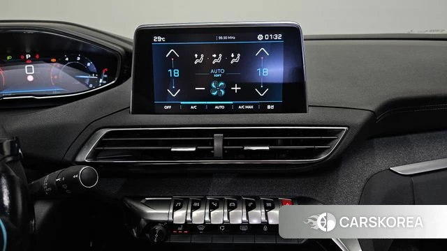 Peugeot 5008 second generation 2020 Белый из Кореи, фото 6