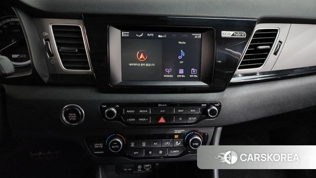 Kia Niro 2019 Белый из Кореи, фото 6