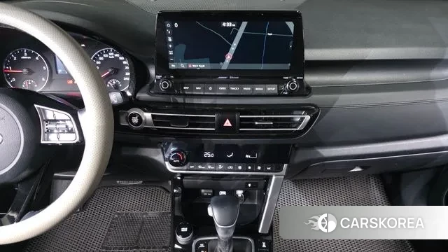 Kia Seltos 2021 Серый из Кореи, фото 6