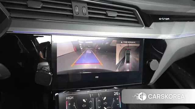 Audi e-Tron 2021 Черный из Кореи, фото 6