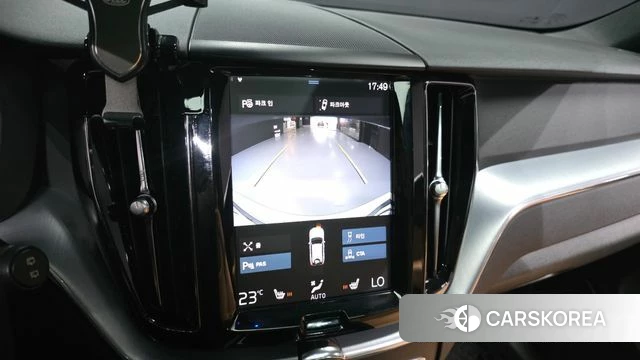 Volvo XC60 second Generation 2018 Белый из Кореи, фото 6