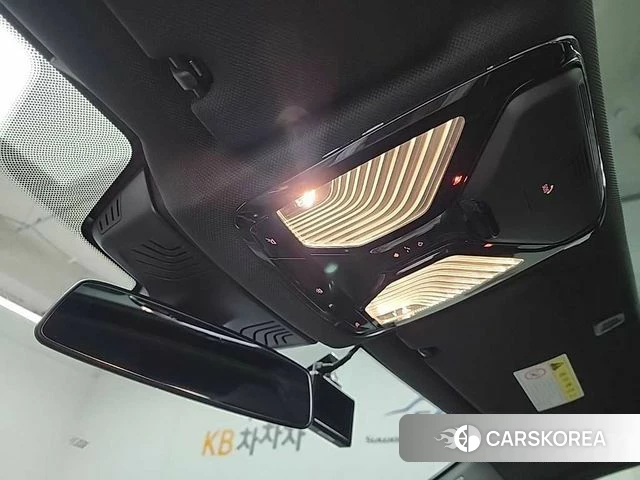 BMW 5 Series (G30) 2018 Небесно-голубой из Кореи, фото 6