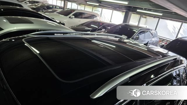 Volkswagen Tiguan Allspace 2024 Черный из Кореи, фото 6