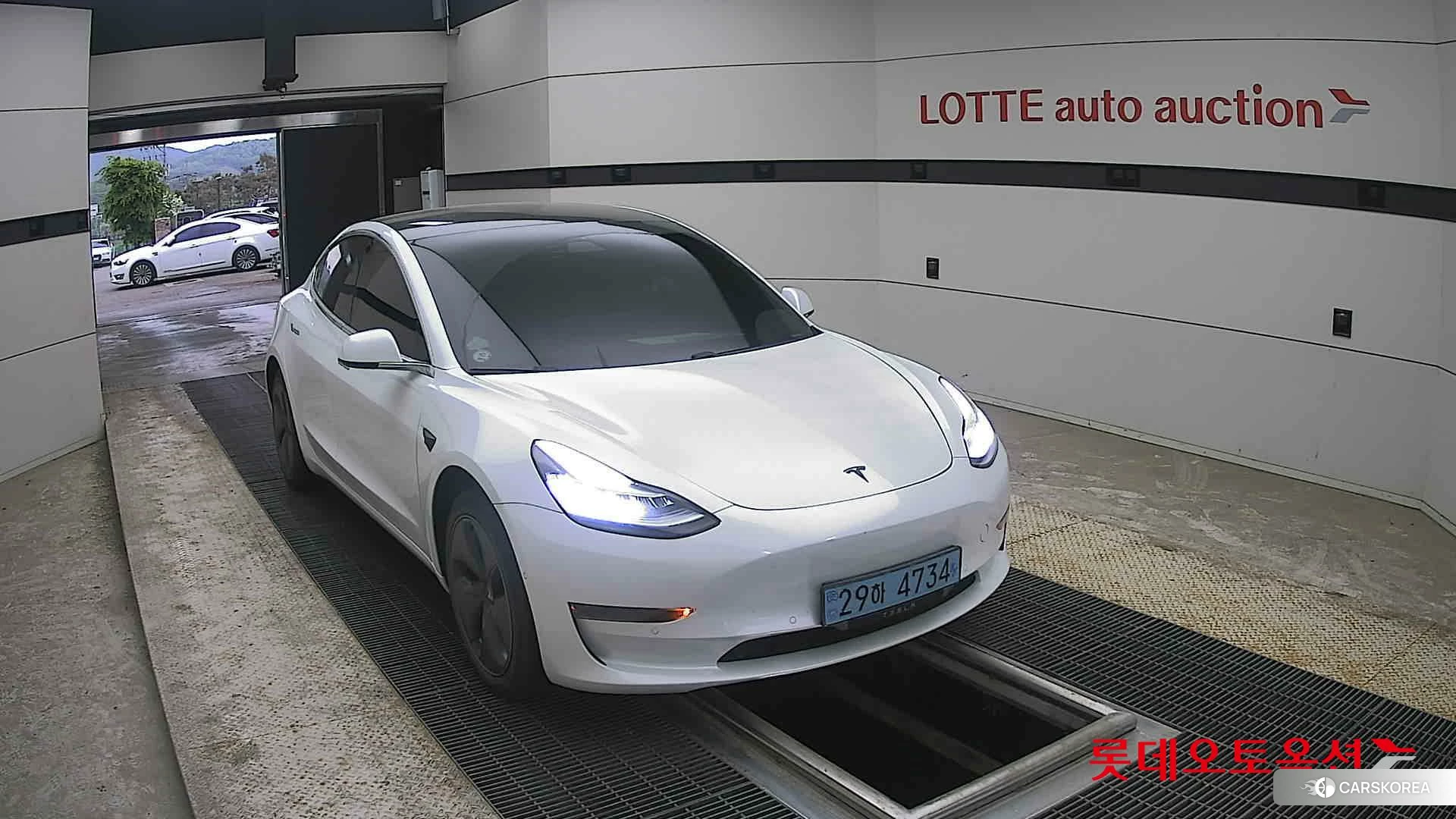 Tesla Model 3 Standard Range Plus RWD 2020 Pearl White Multi-coat из Кореи, фото 6