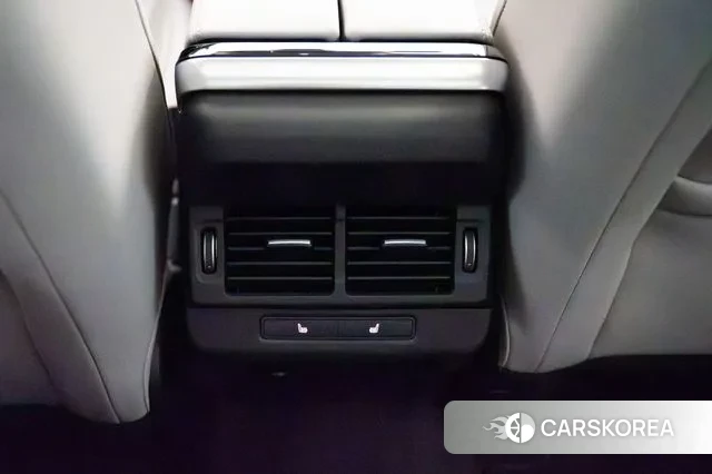 Land Rover Range Rover Evoque 2nd Generation 2023 Черный из Кореи, фото 6