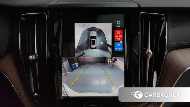 Volvo XC60 second Generation 2024 Белый из Кореи, фото 6