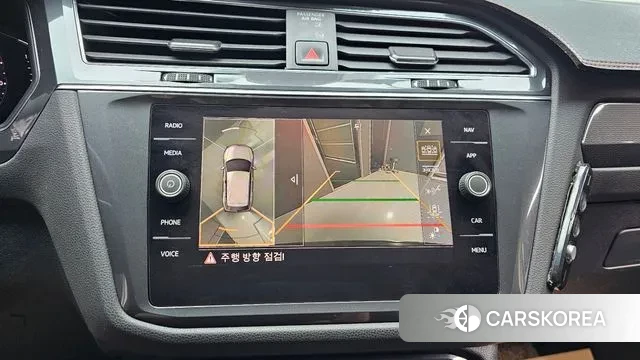 Volkswagen Tiguan second Generation 2020 Белый из Кореи, фото 6