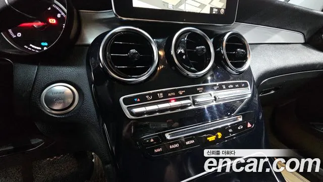 Mercedes-Benz GLC-Class X253 2019 Белый из Кореи, фото 6