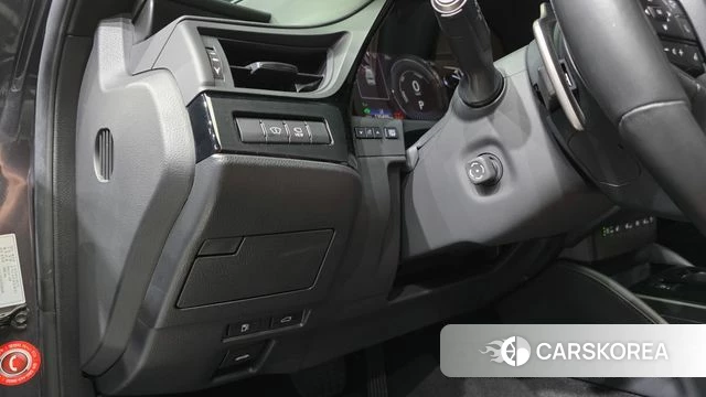 Lexus ES300h 7th generation 2023 Серый из Кореи, фото 6