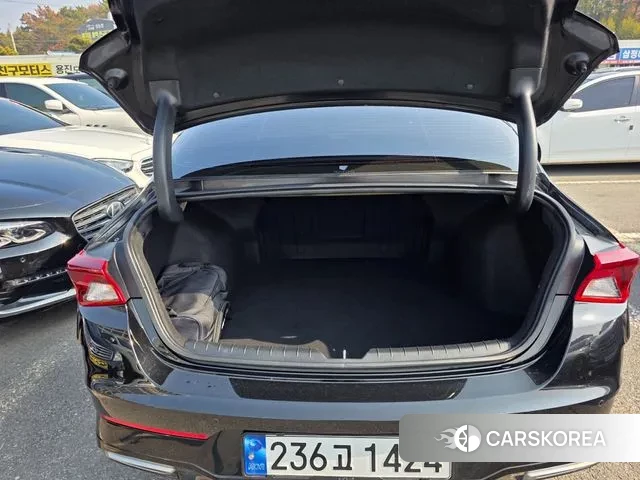 Kia K5 3rd generation 2023 Черный из Кореи, фото 6