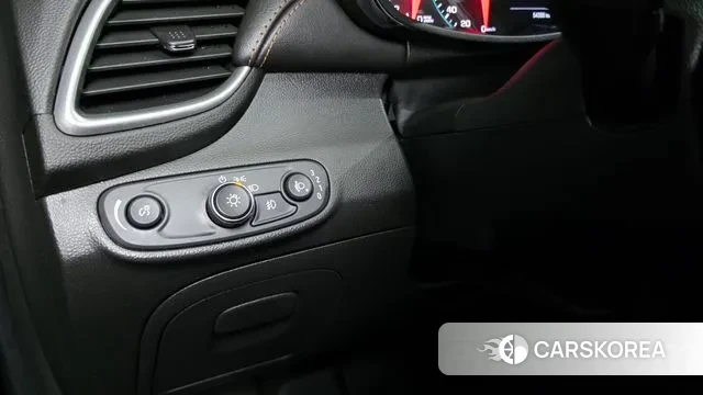 Chevrolet (GM Daewoo) The New Trax 2020 Белый из Кореи, фото 6