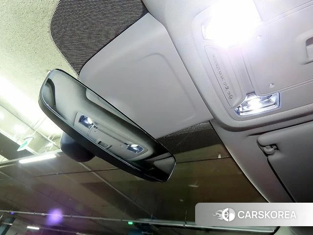 Audi Q3 (F3) 2024 Белый из Кореи, фото 6