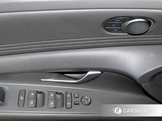 Hyundai The New Avante (CN7) 2023 Белый из Кореи, фото 6