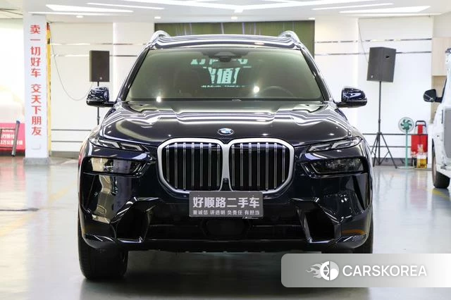 BMW X7 2024 Черный из Китая, фото 6