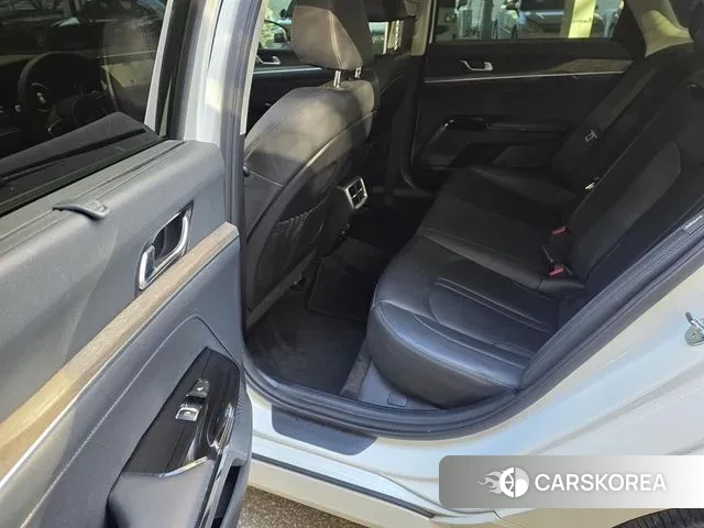 Kia K5 3rd generation 2023 Белый из Кореи, фото 6