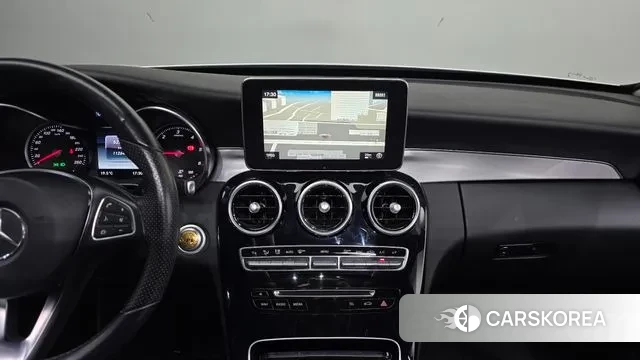 Mercedes-Benz C-Class W205 2018 Белый из Кореи, фото 6