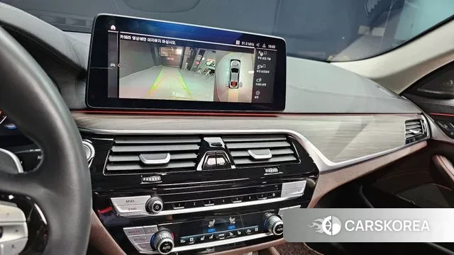 BMW 5 Series (G30) id 3028293 из Кореи 6