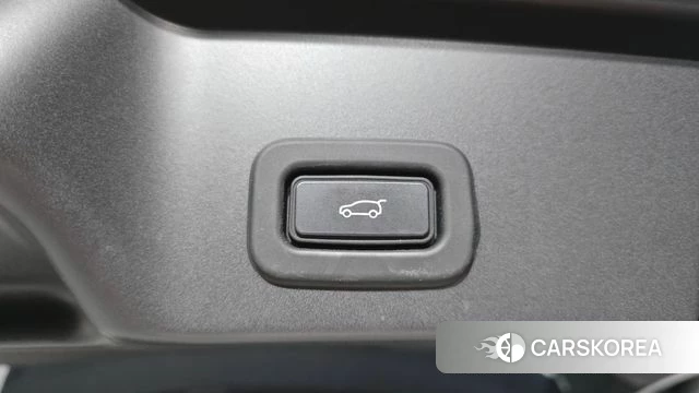 Land Rover Range Rover Evoque 2nd Generation 2022 Белый из Кореи, фото 6