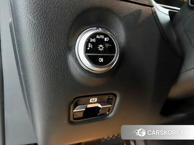 Mercedes-Benz C-Class W206 2023 Черный из Кореи, фото 6